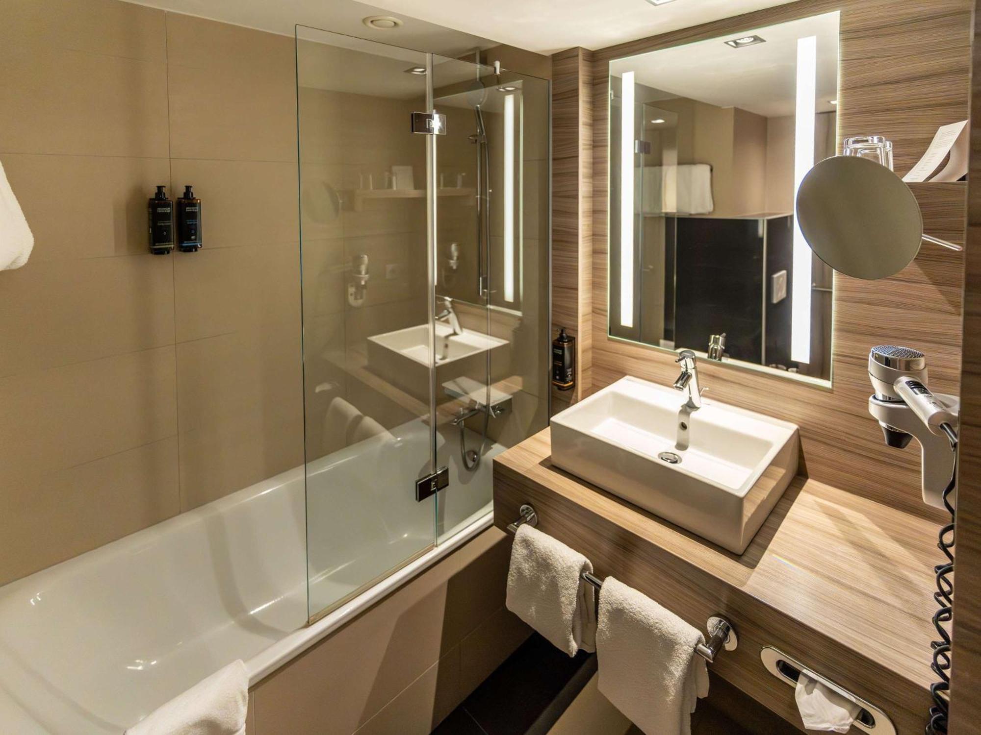 Mercure Salzburg City Exteriör bild